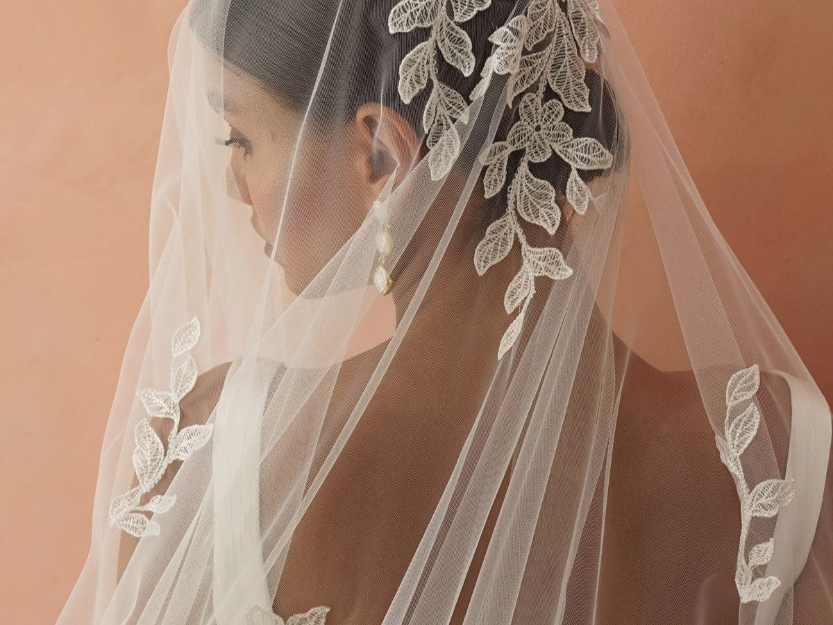 Cathedral Veils vs. Chapel Veils: What's The Difference?