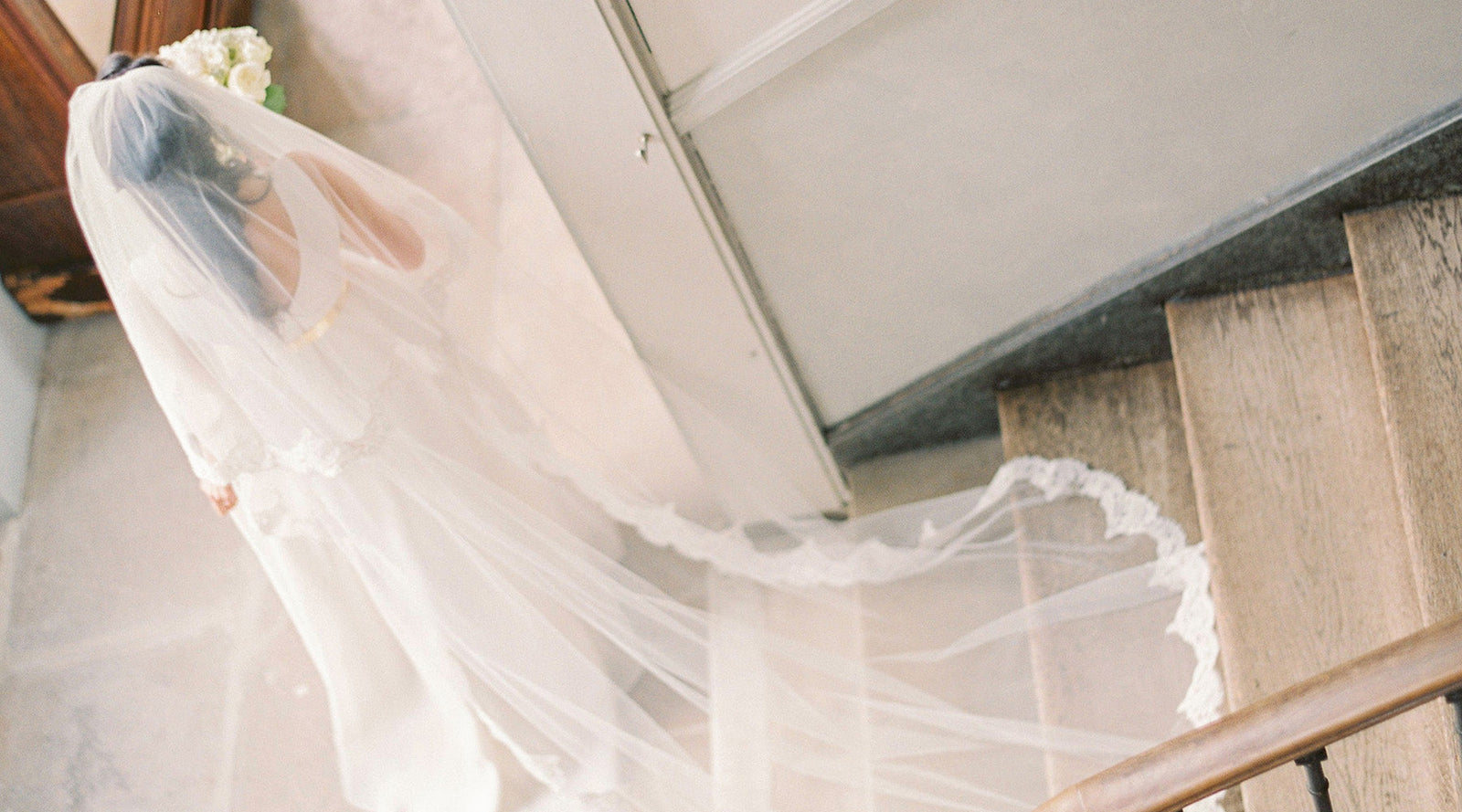 What Length is Right? Read Our Easy Veil Length Guide