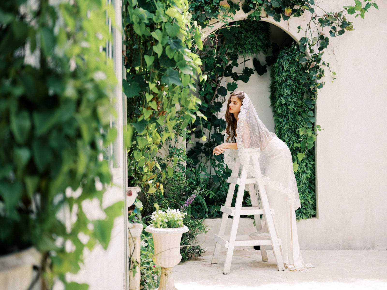 Understanding Lace Wedding Veils