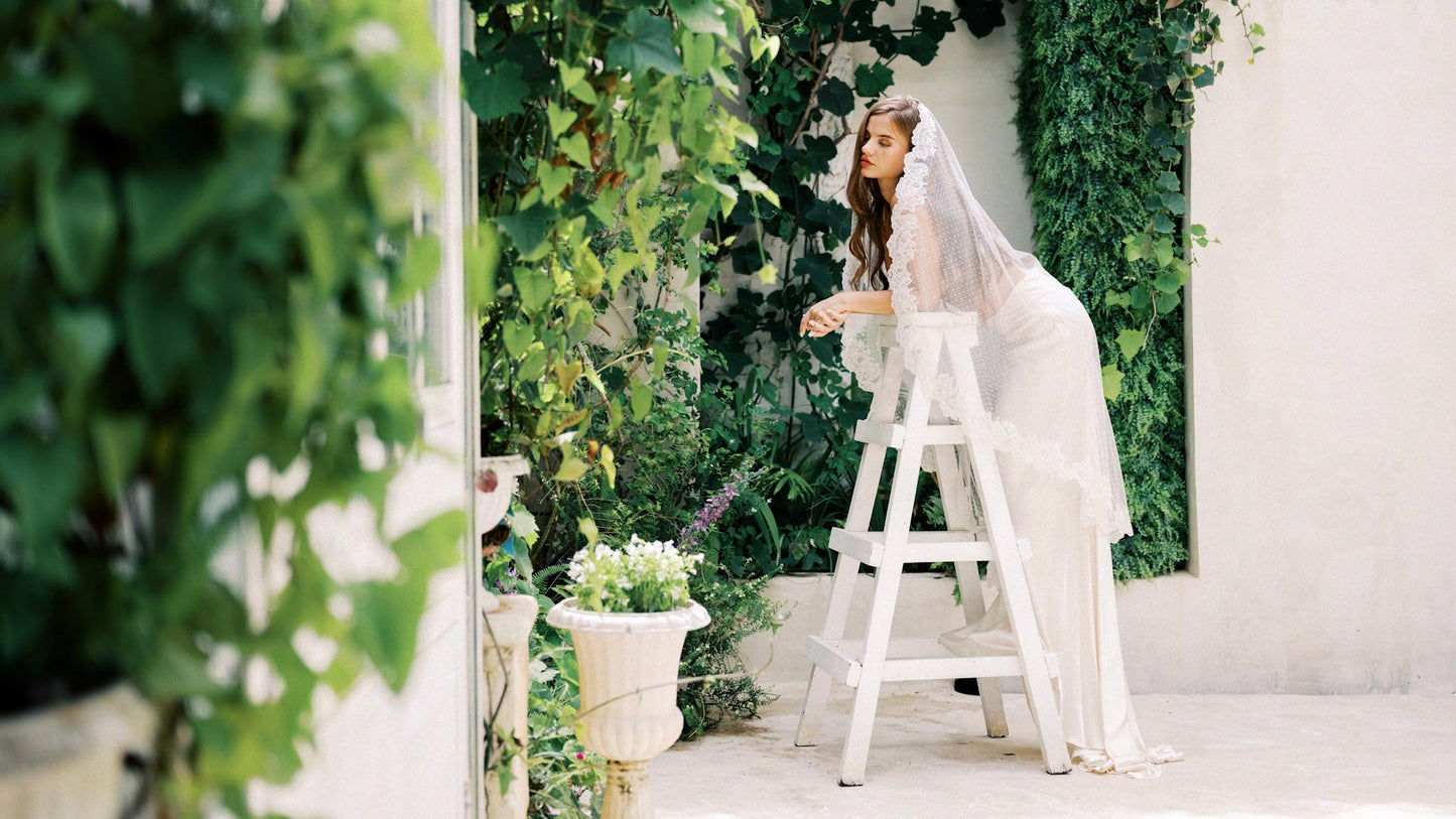 Understanding Lace Wedding Veils