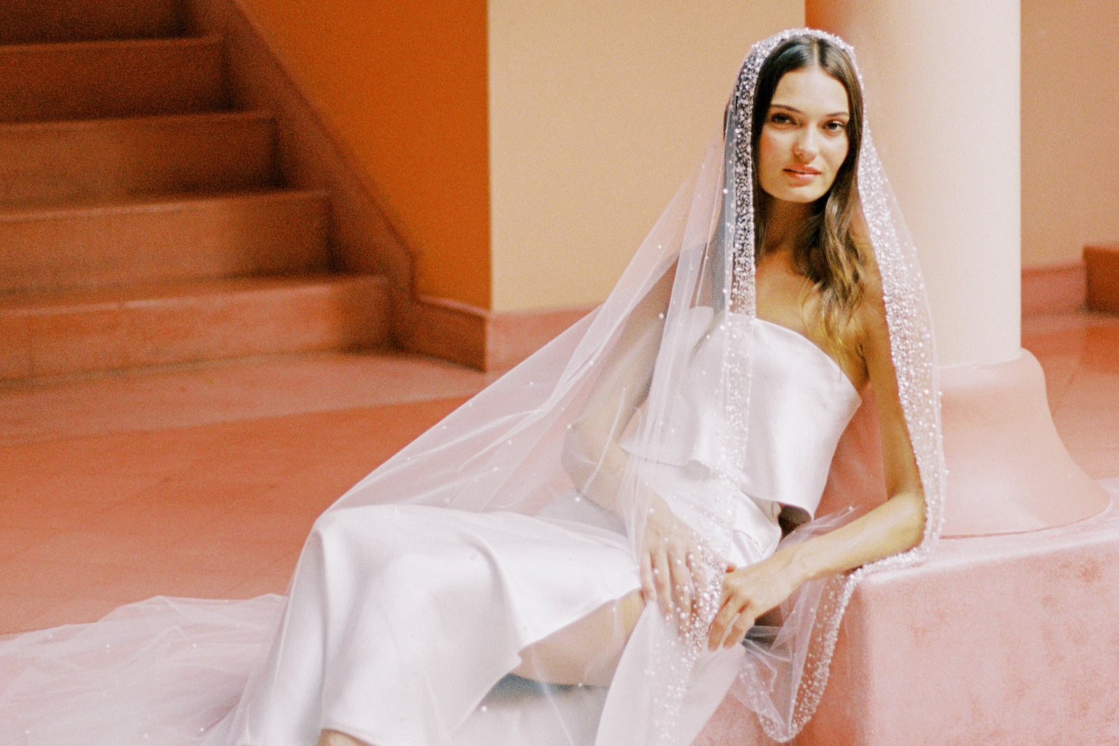 Are Pearl Veils Making a Comeback? Latest Bridal Trends Explained