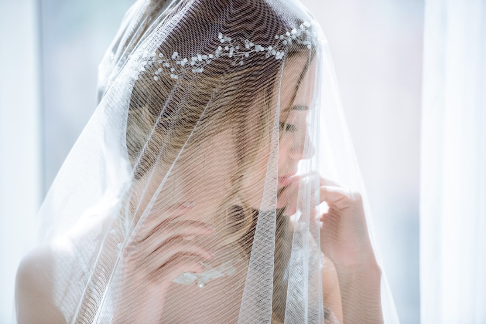 A Complete Guide To Bridal Veils: Types And Styles