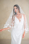 ARIANA II | Drop Veil with Chiffon Flowers