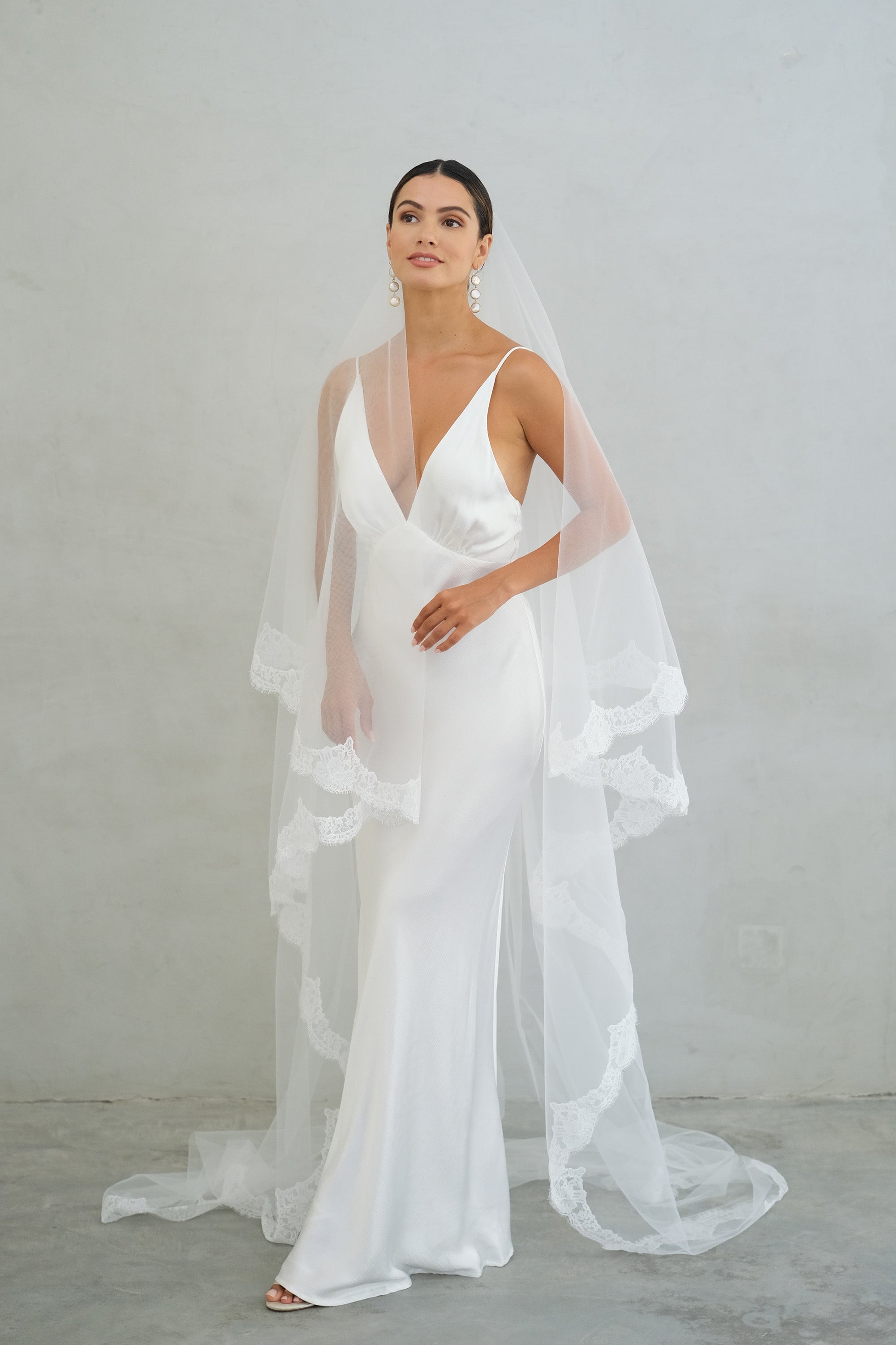 BELLEROSE II | Drop Veil with Lace Trim