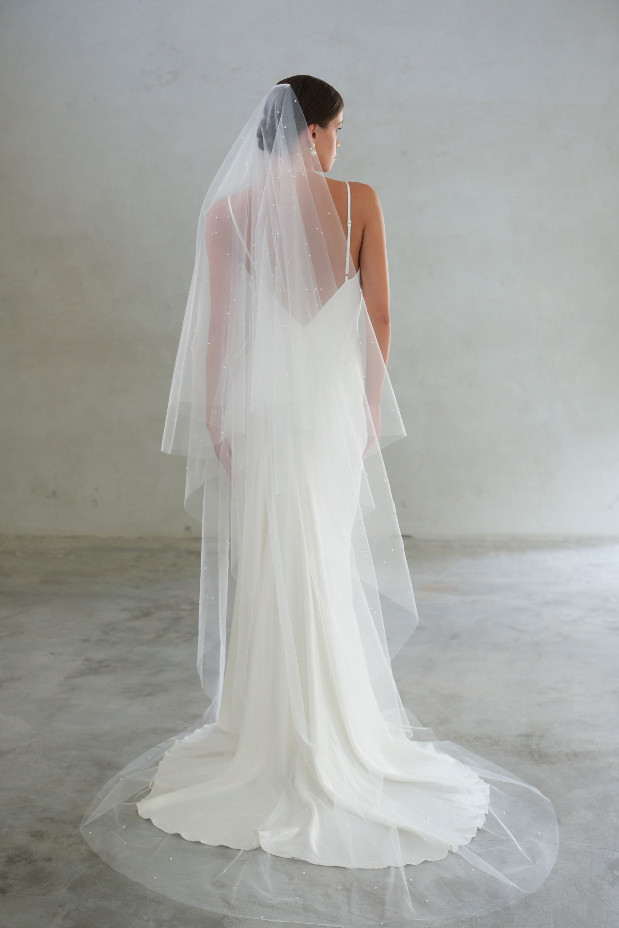 CHLOE II | Drop Veil with Small Pearls
