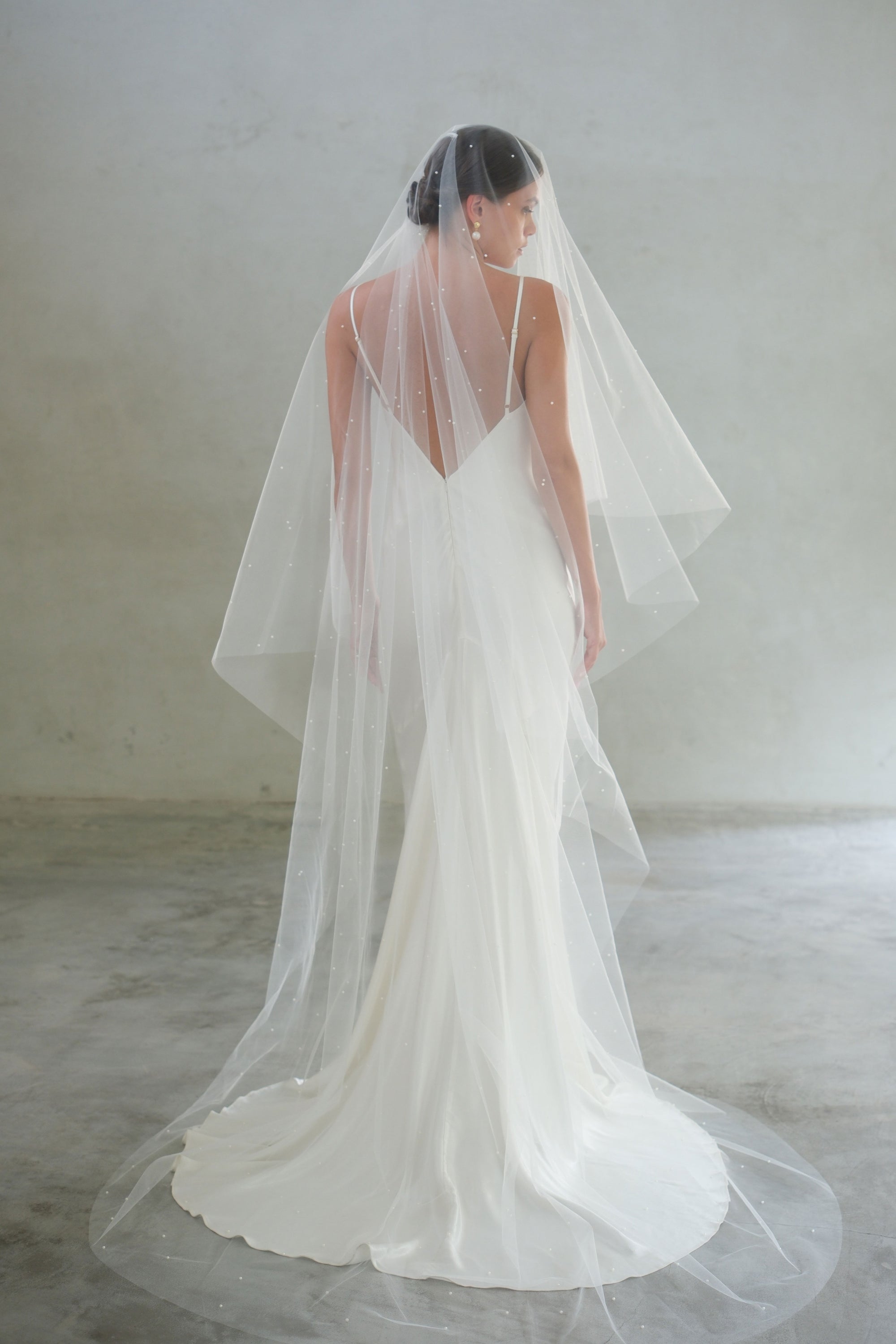 CHLOE II | Drop Veil with Small Pearls