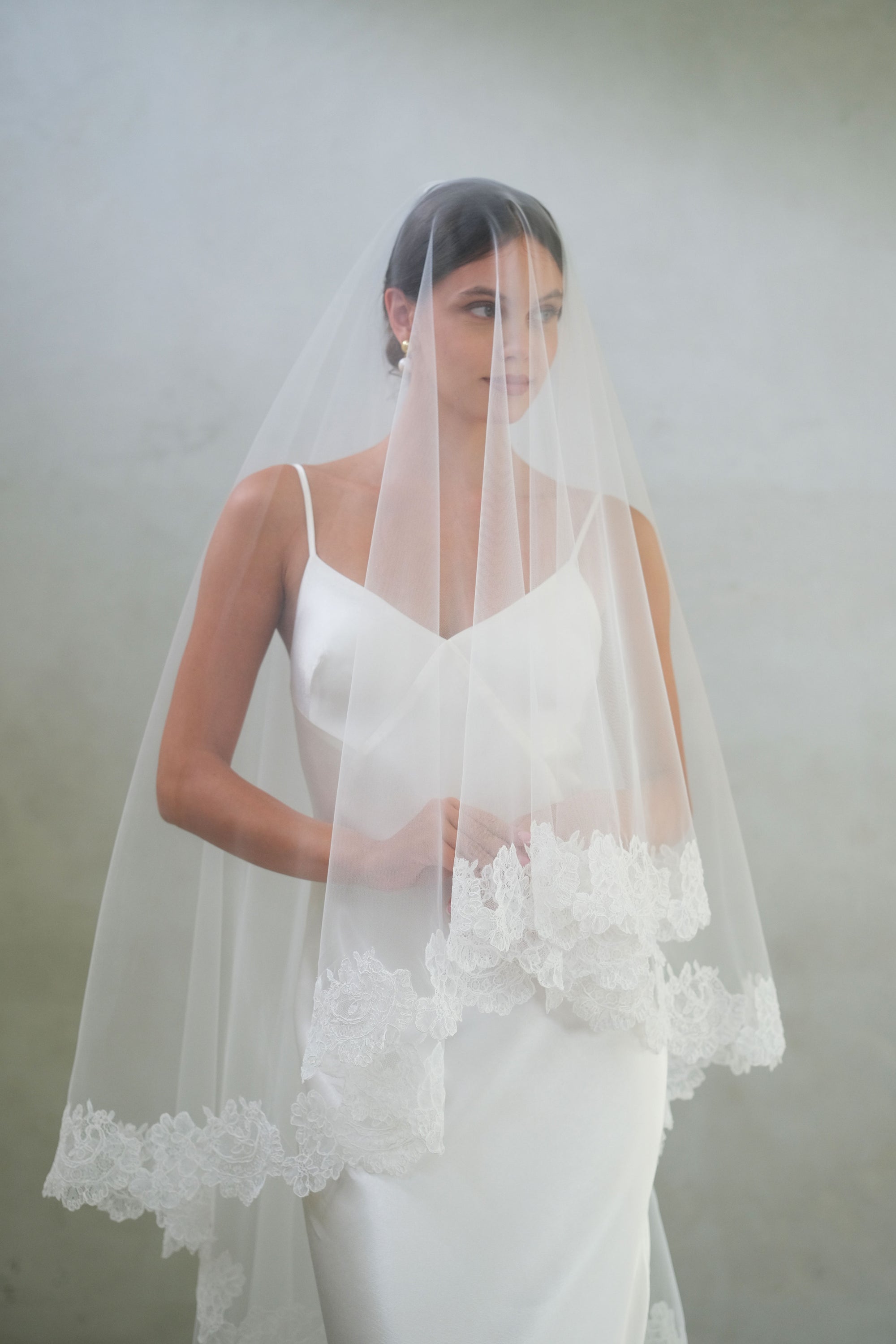 CLARISSA II | Drop Veil with Lace Trim