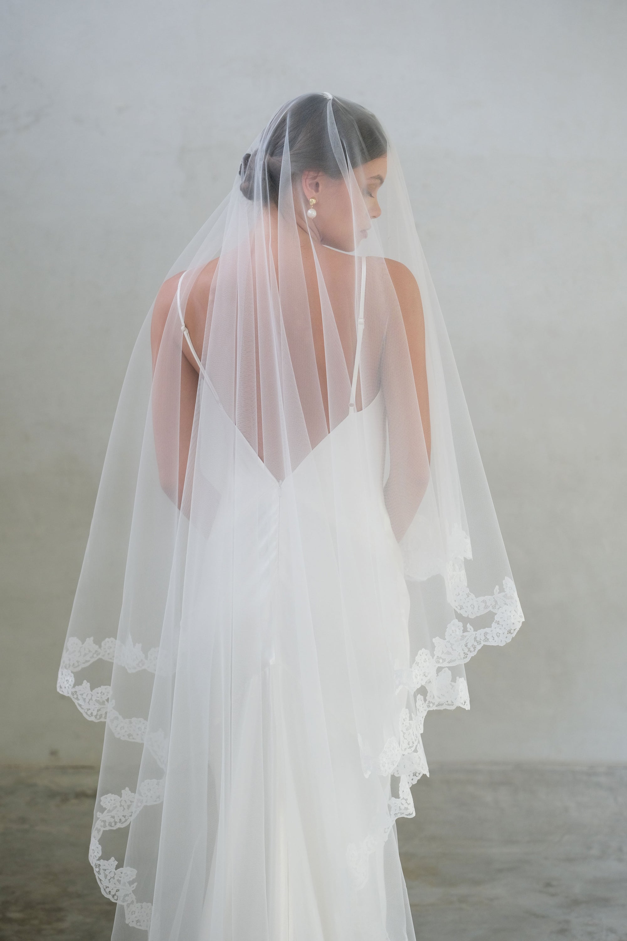 CORA II | Drop Veil with Lace Trim