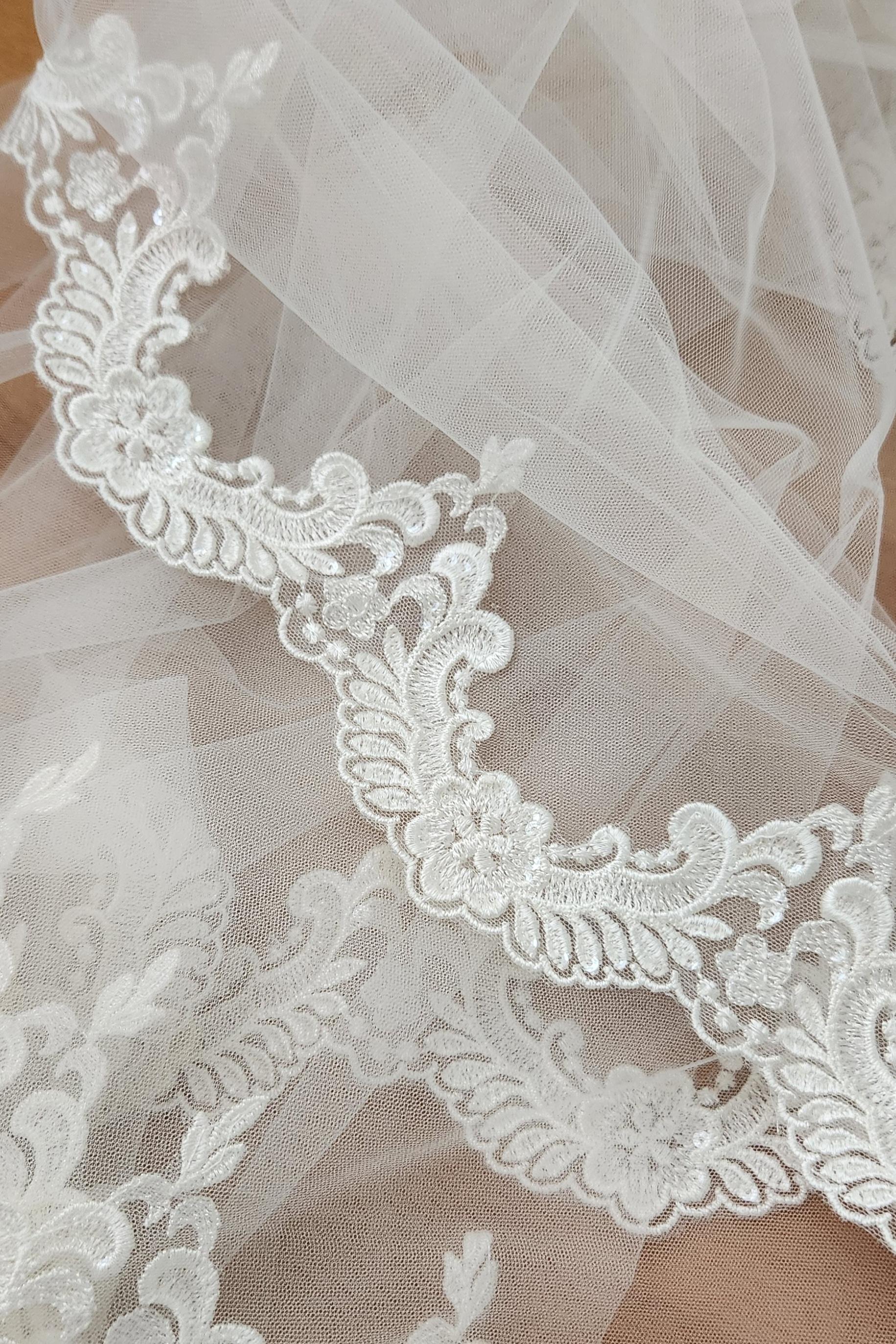lace trim wedding veil swatch