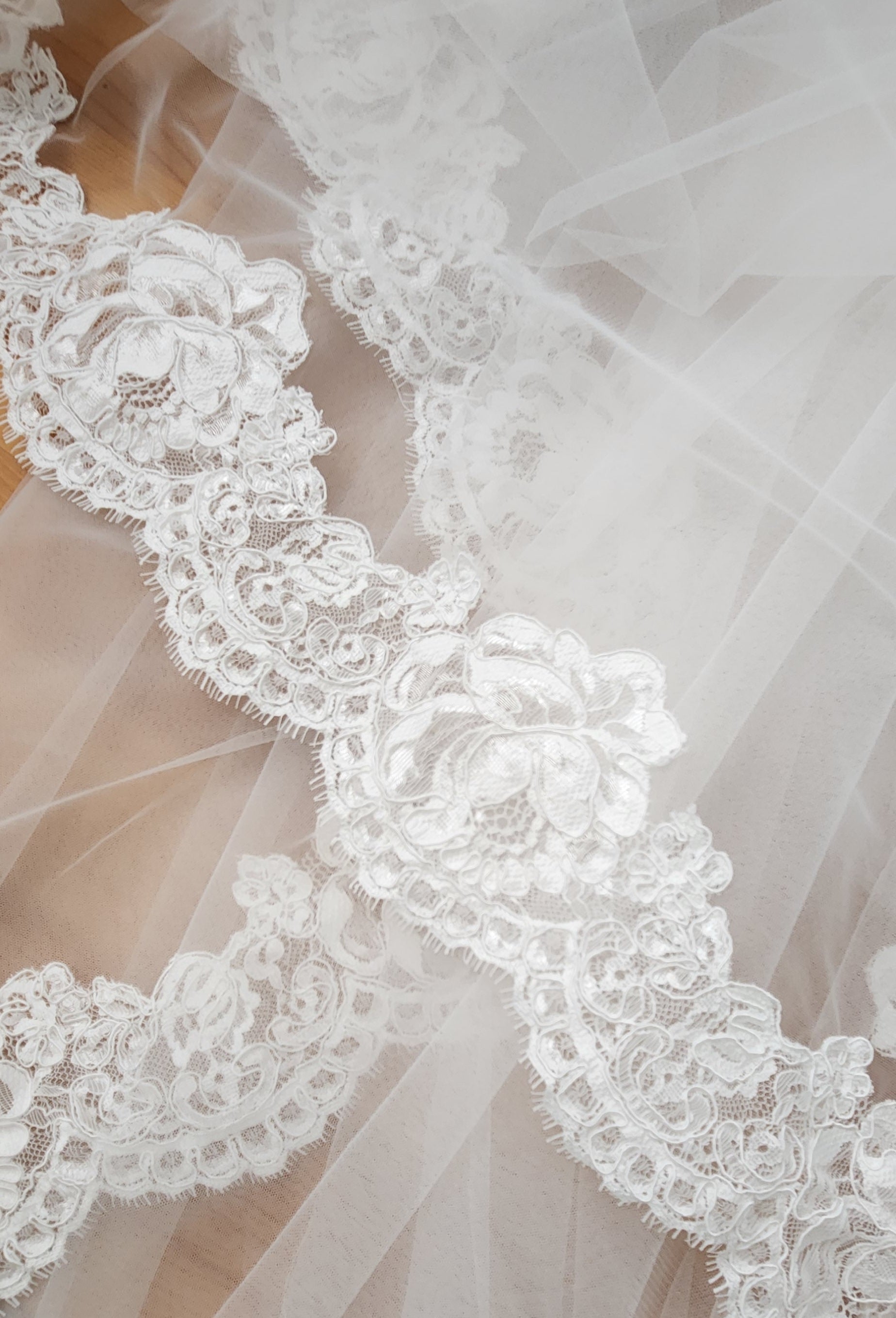 lace trim wedding veil swatch