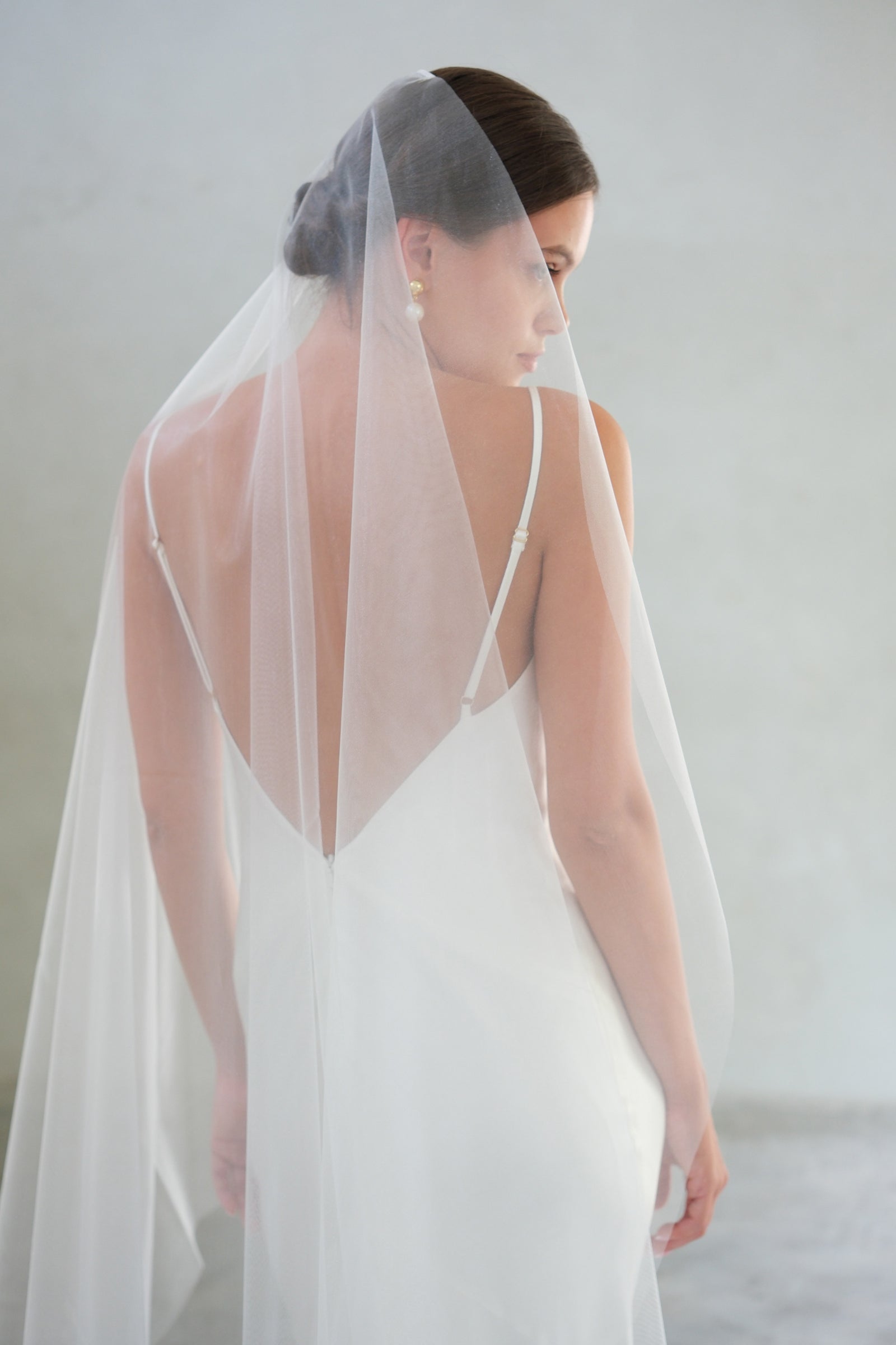 ELLIE I | One Tier Shimmer Veil