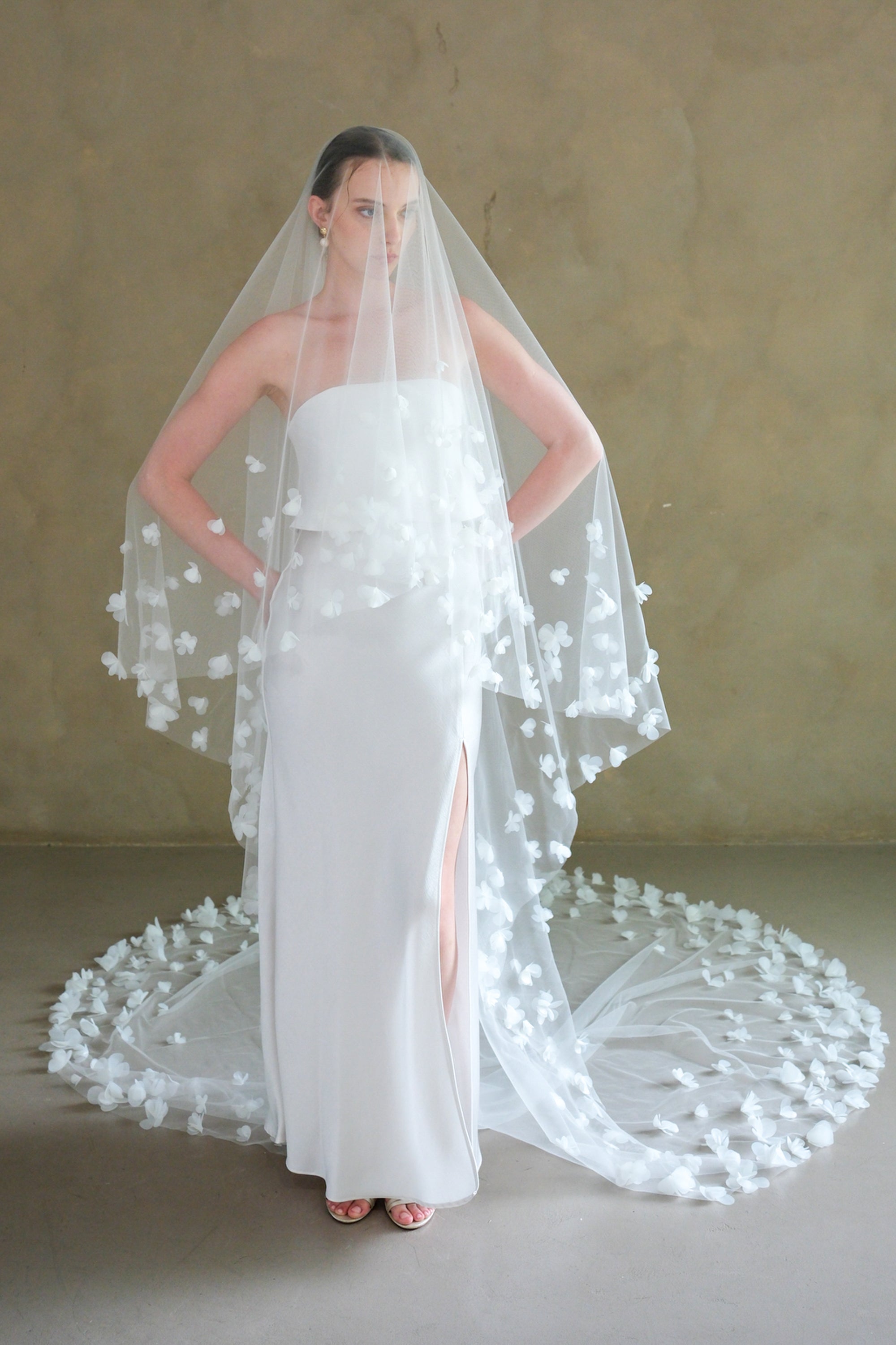 Vail Material What material is a wedding veil made of | Beachweddingtips.com