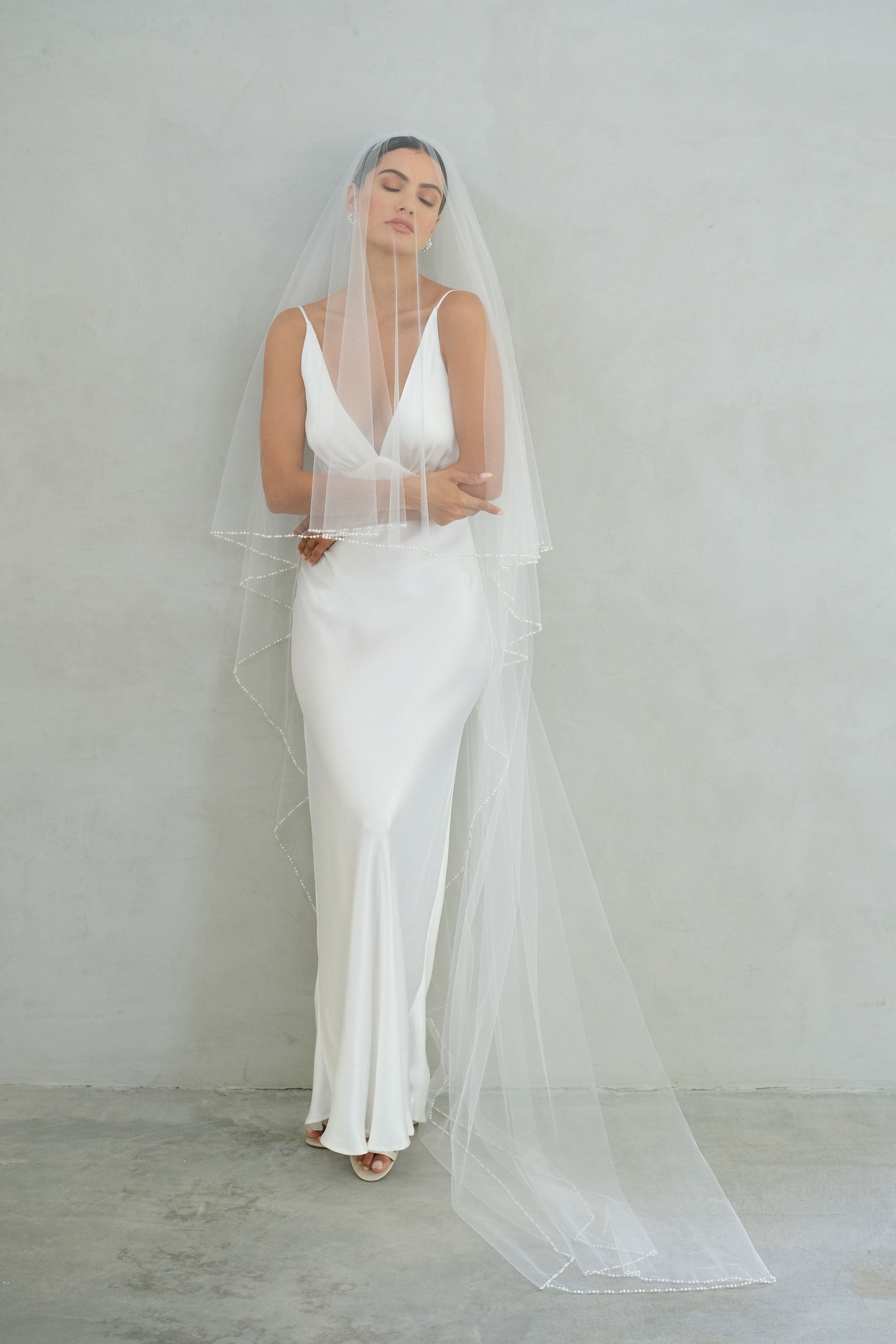 MARGOT II | Two-Tier Pearl Beaded Edge Veil