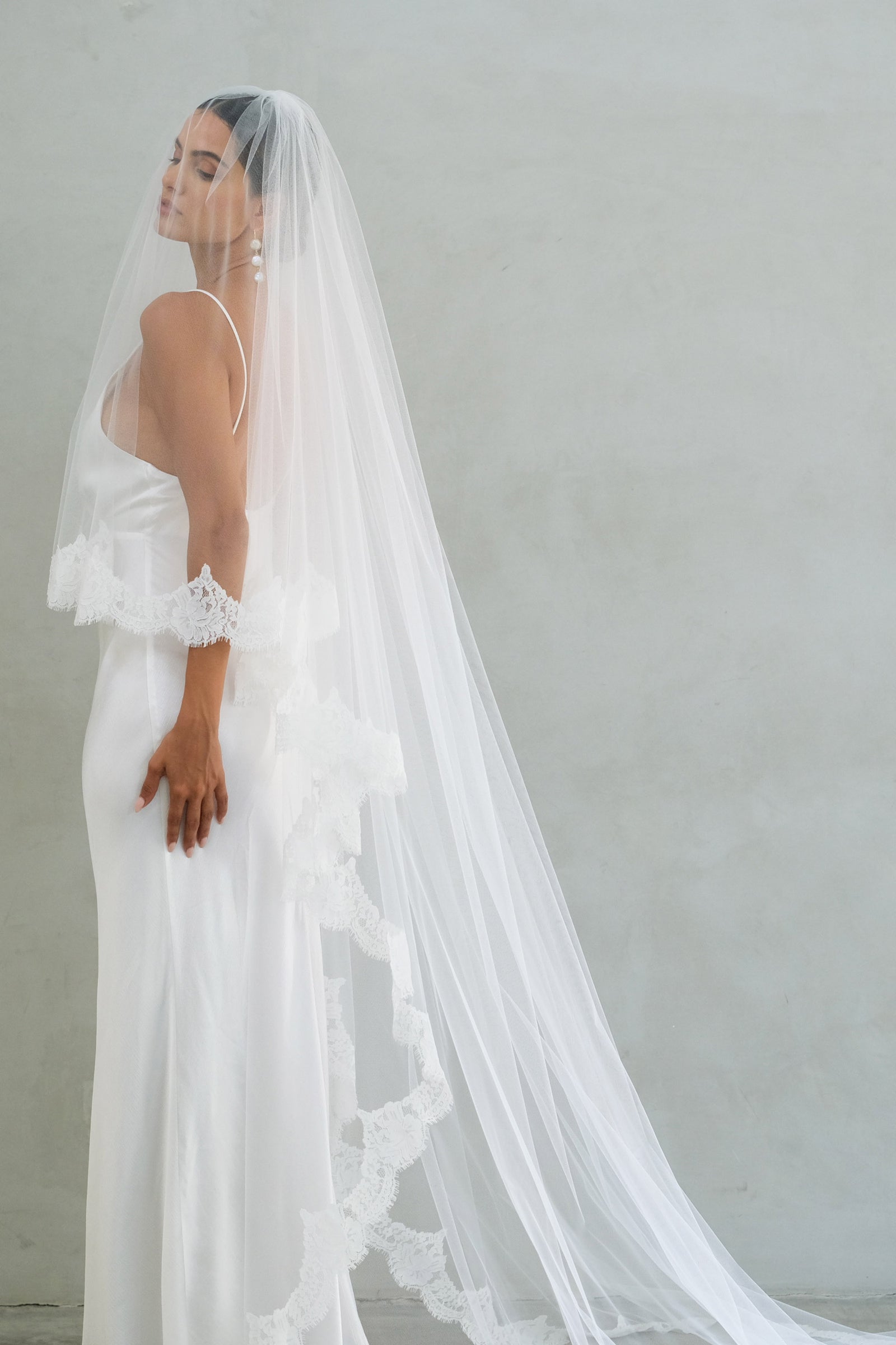ROSABEL II | Two-tier Lace Edge Veil