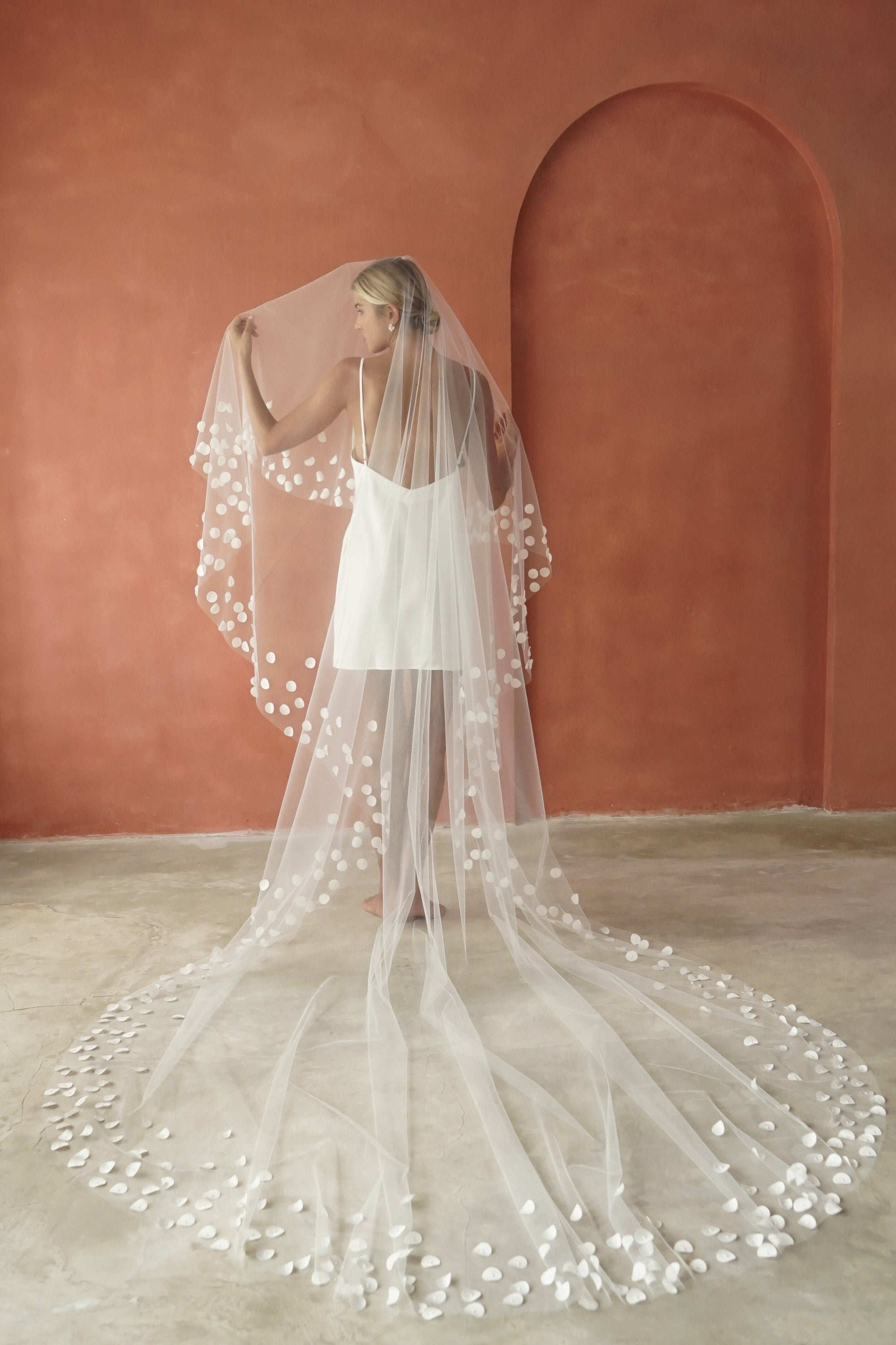DARCY II | Two Tier Petal Veil