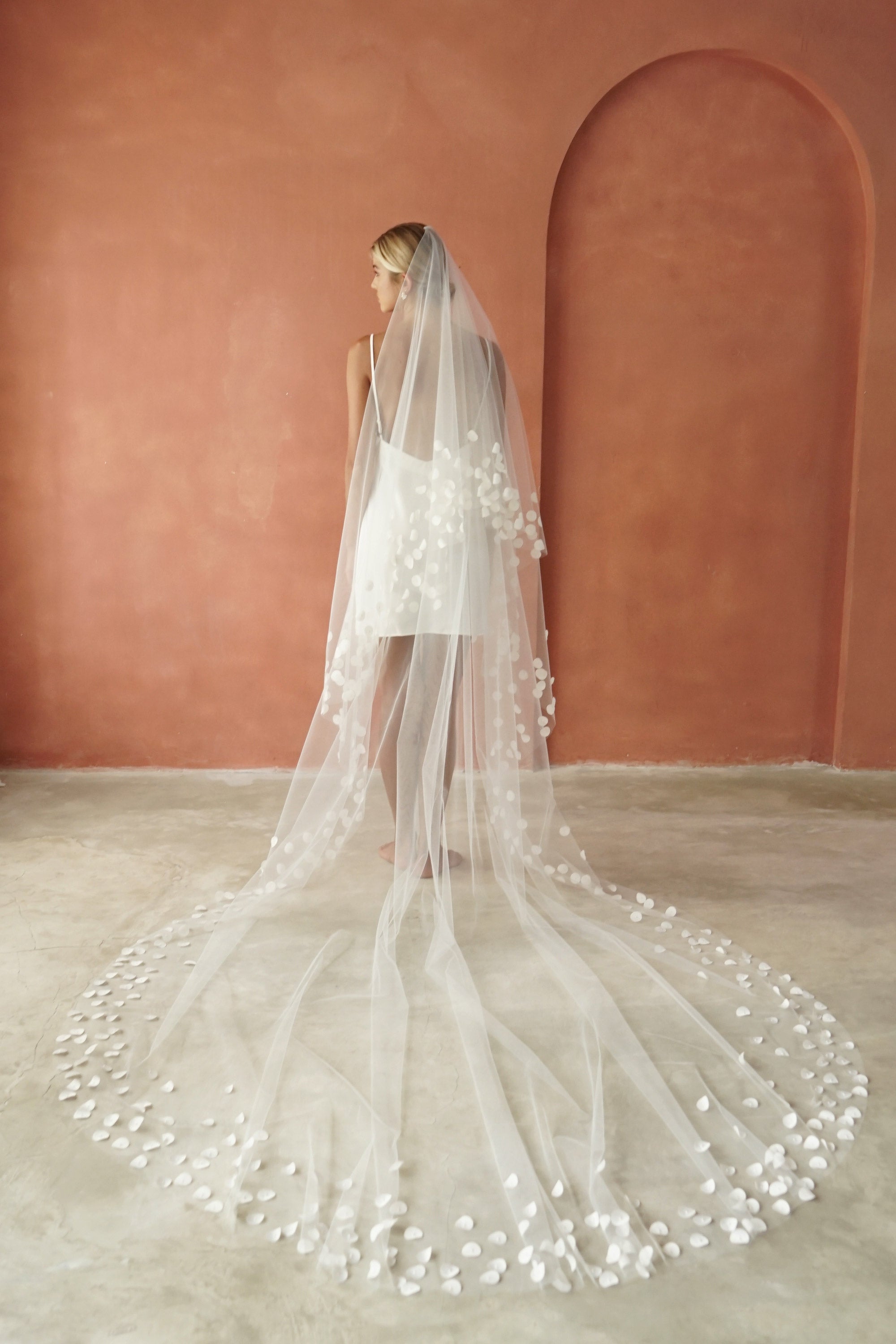 Bridal petal veil