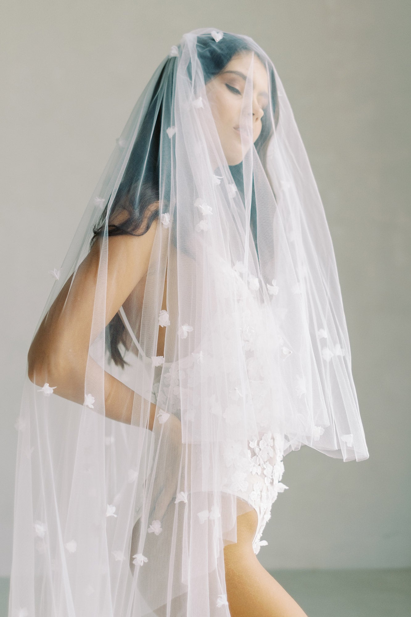 SARA II | Two Tier Veil with Small Flowers